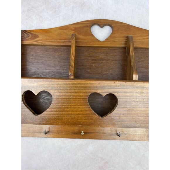 Vintage Wooden Heart Key Holder Mail Holder Cottagecore - Picture 3 of 7